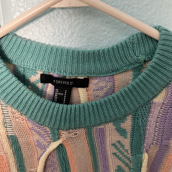 S F21 Vintage Sweater - Picture 2 of 3